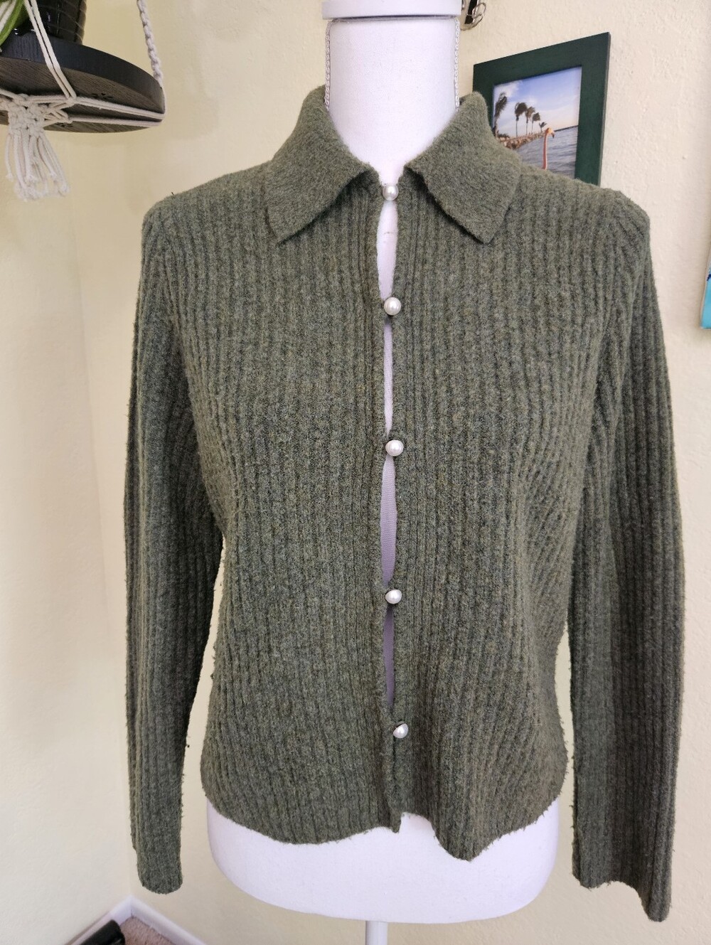 Abercrombie and Fitch Olive Green Ribbed Knit Button-Front Sweater Sz S